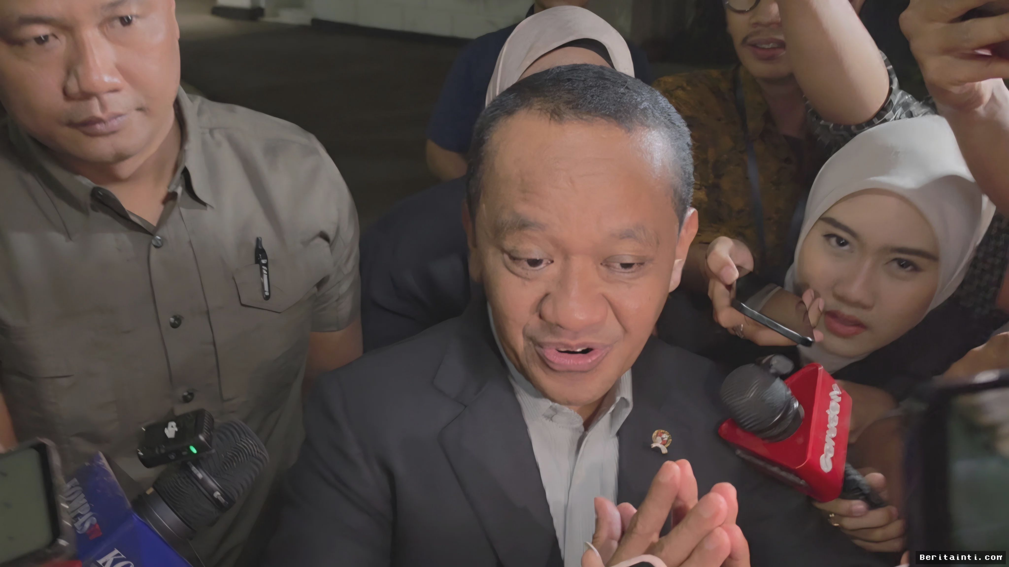 JAKARTA — Bahlil Bungkam Terkait Kasus OTT KPK Kader Golkar