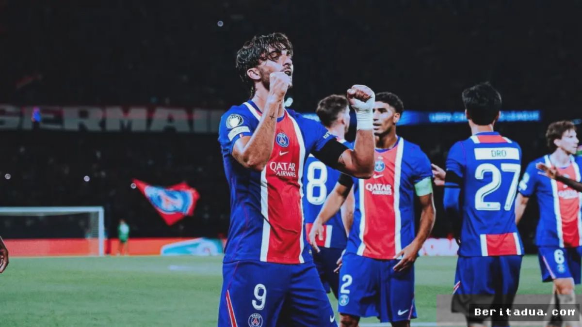 PARIS — Ferran Torres Cetak Hattrick, PSG Pembantai Slovan Bratislava 6-1