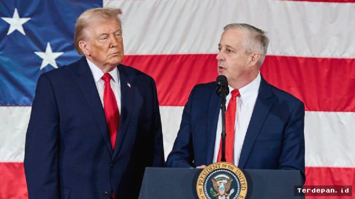 Trump Gelar Kampanye Akbar Dukung Michael Whatley di North Carolina