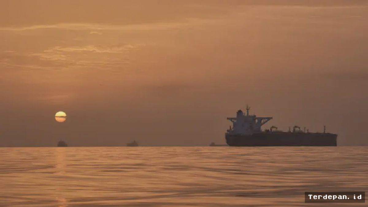 IRAN — Selat Hormuz Tegaskan Peran Kunci Pasokan Minyak Dunia