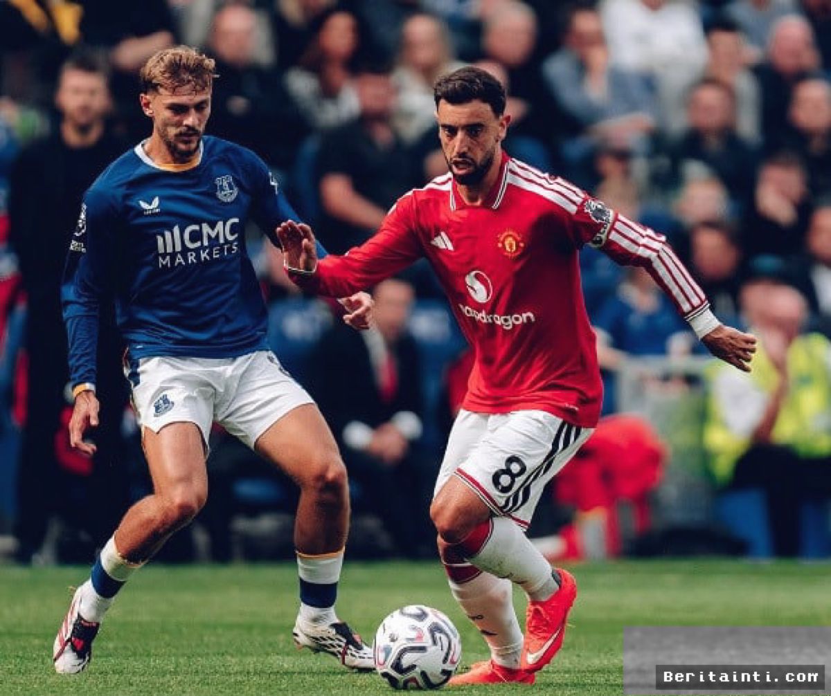 LIGA INGGRIS — Arsenal Kuasai Derbi London, Manchester United Tertahan di Anfield