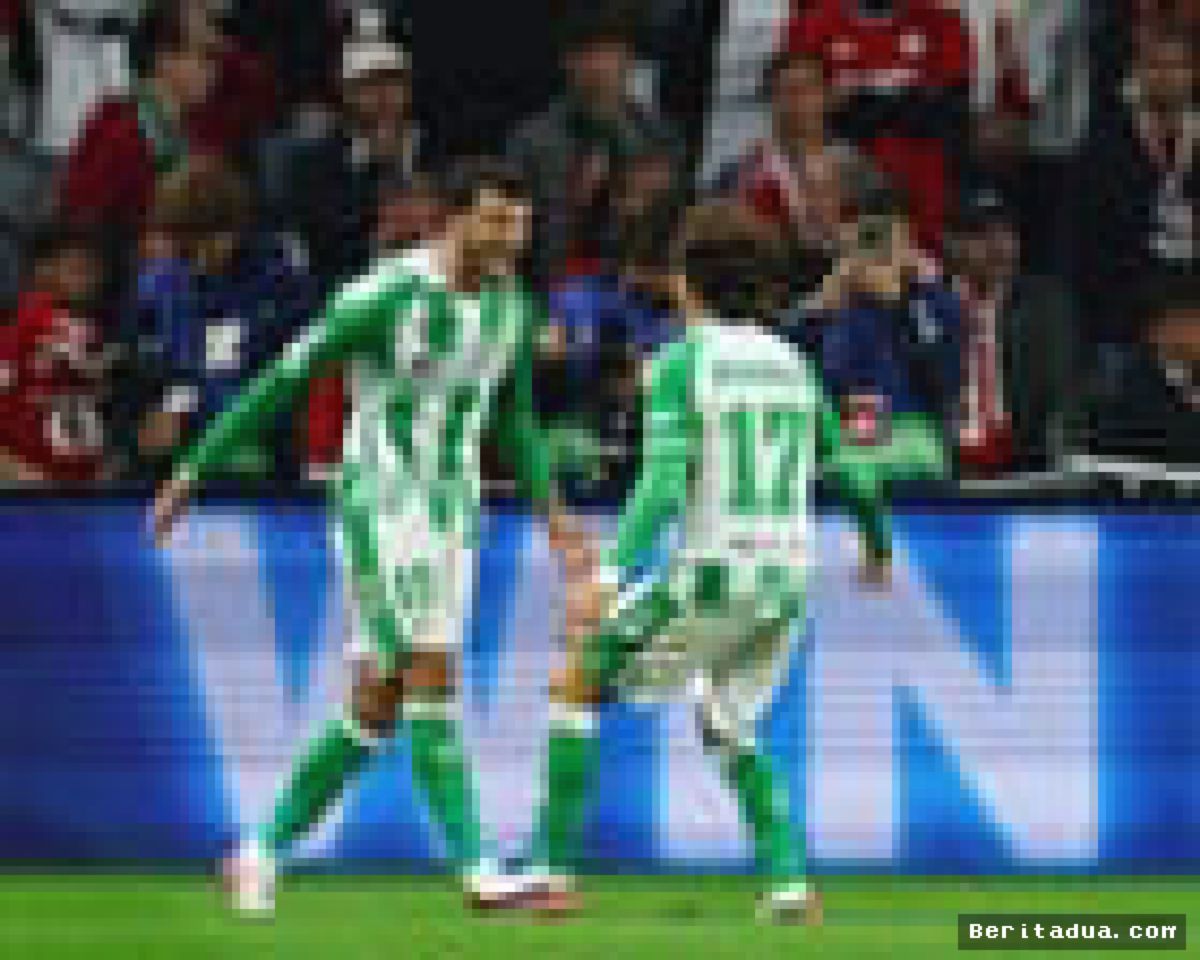 SPANYOL — Troy Parrott Bungkam Jose Mourinho Lewat Gol Kemenangan Real Betis