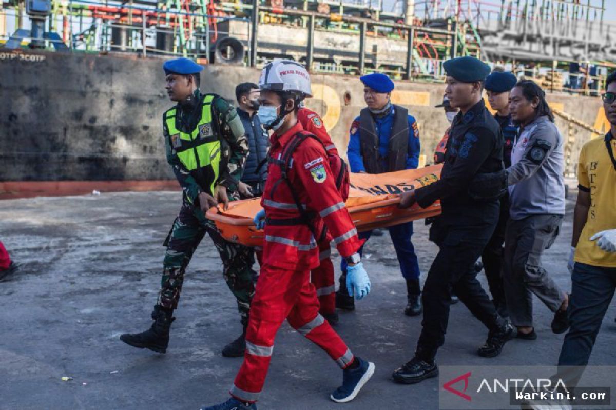 Basarnas Kerahkan Kopaska Cari 129 Korban Tenggelamnya KMP Virgo
