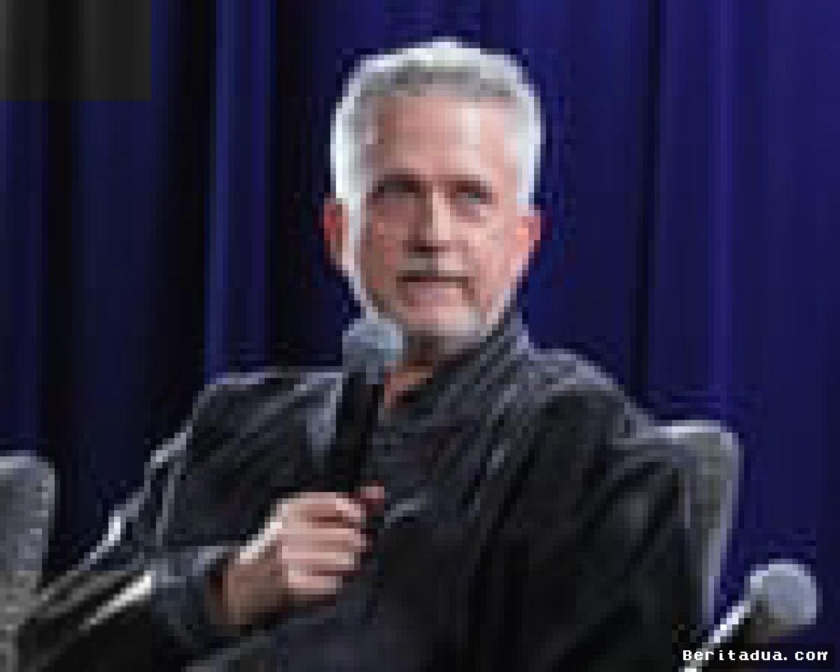 LOS ANGELES — Bill Simmons Promosikan ChatGPT, Tuai Kritik Industri Kreatif