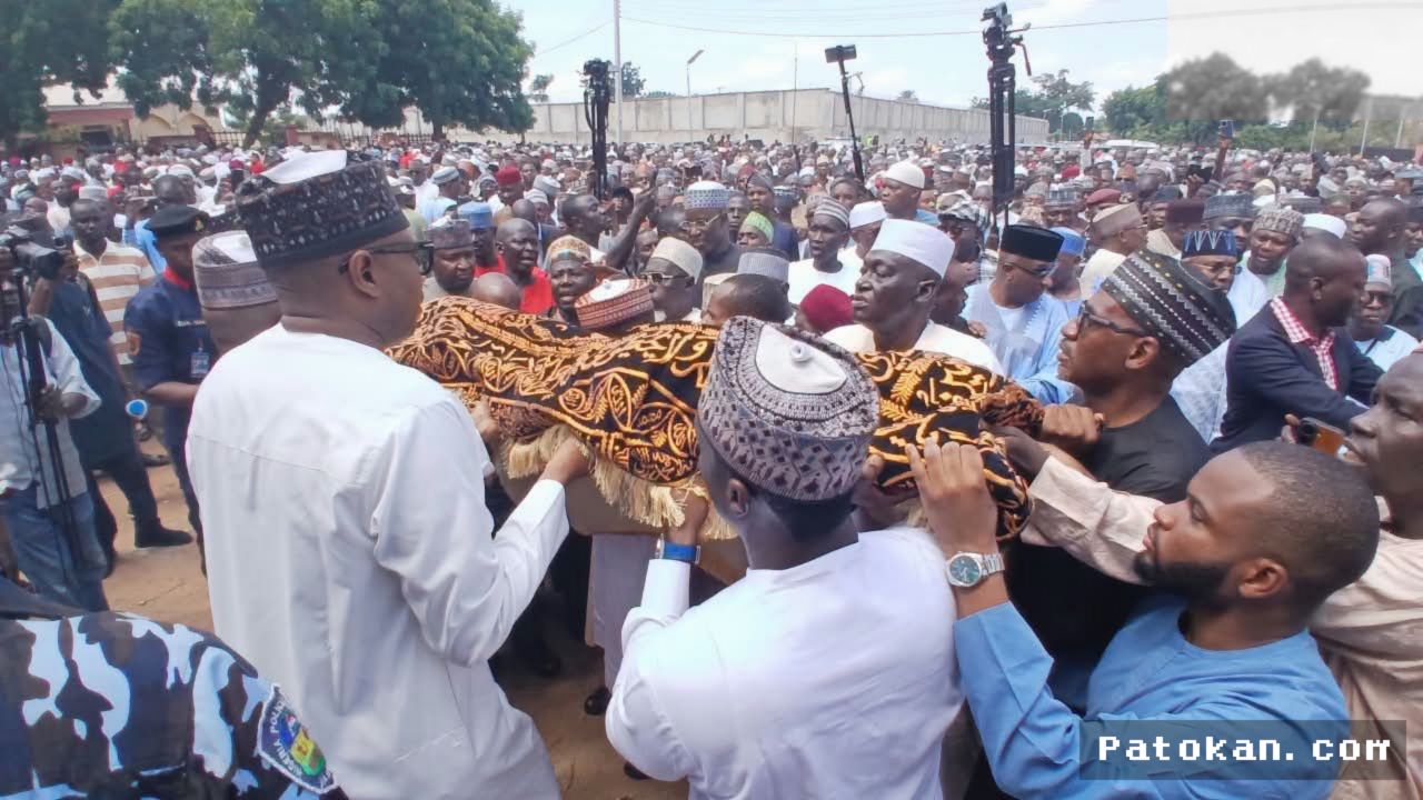 YOLA — Mantan Ketua Umum PDP Bamanga Tukur Dimakamkan di Adamawa