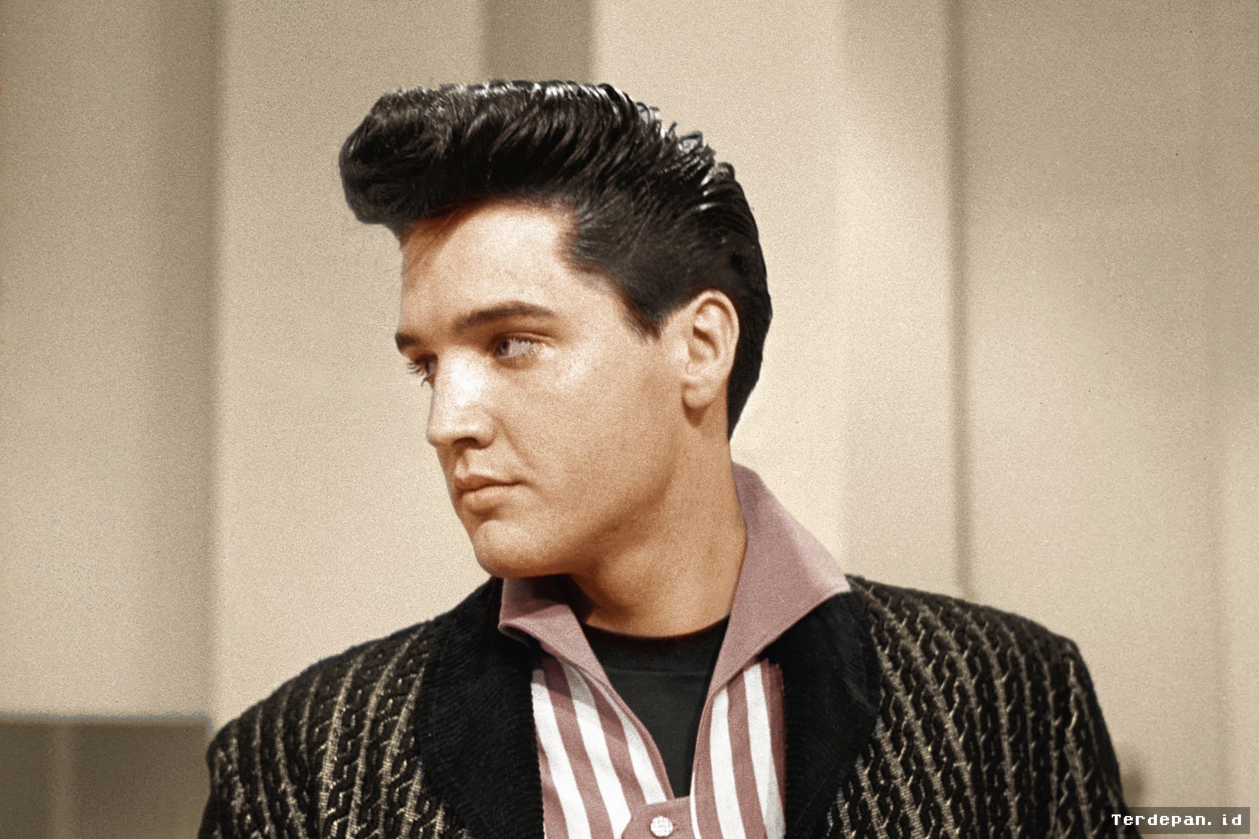 ELVIS PRESLEY — Penampilan Televisi Terakhir Mengisyaratkan Akhir Tragis Sang Legenda
