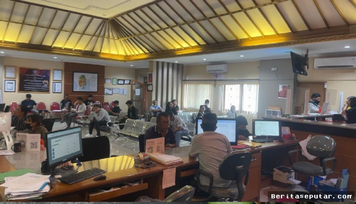 DENPASAR — Target Penerimaan Pajak Daerah Naik Rp 132 Miliar