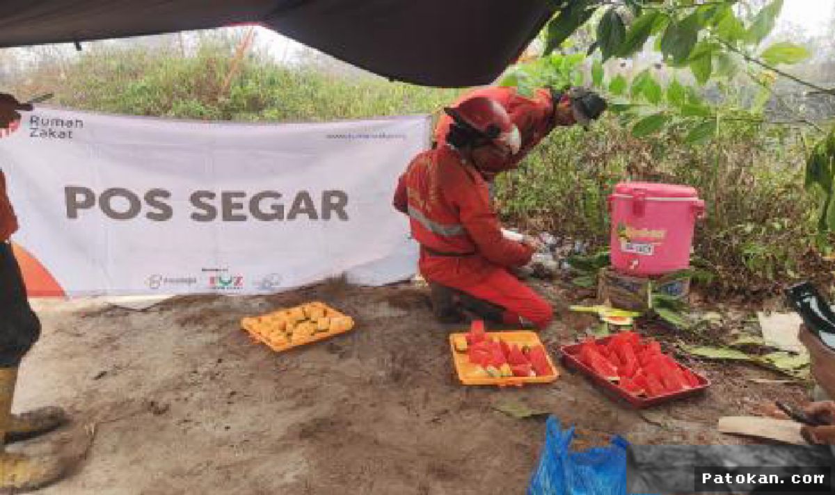 PALANGKA RAYA — Rumah Zakat Salurkan Bantuan Bagi Petugas Karhutla