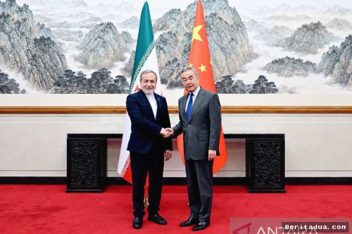 BEIJING — China dan Iran Sepakati Langkah Redam Konflik Kawasan Teluk