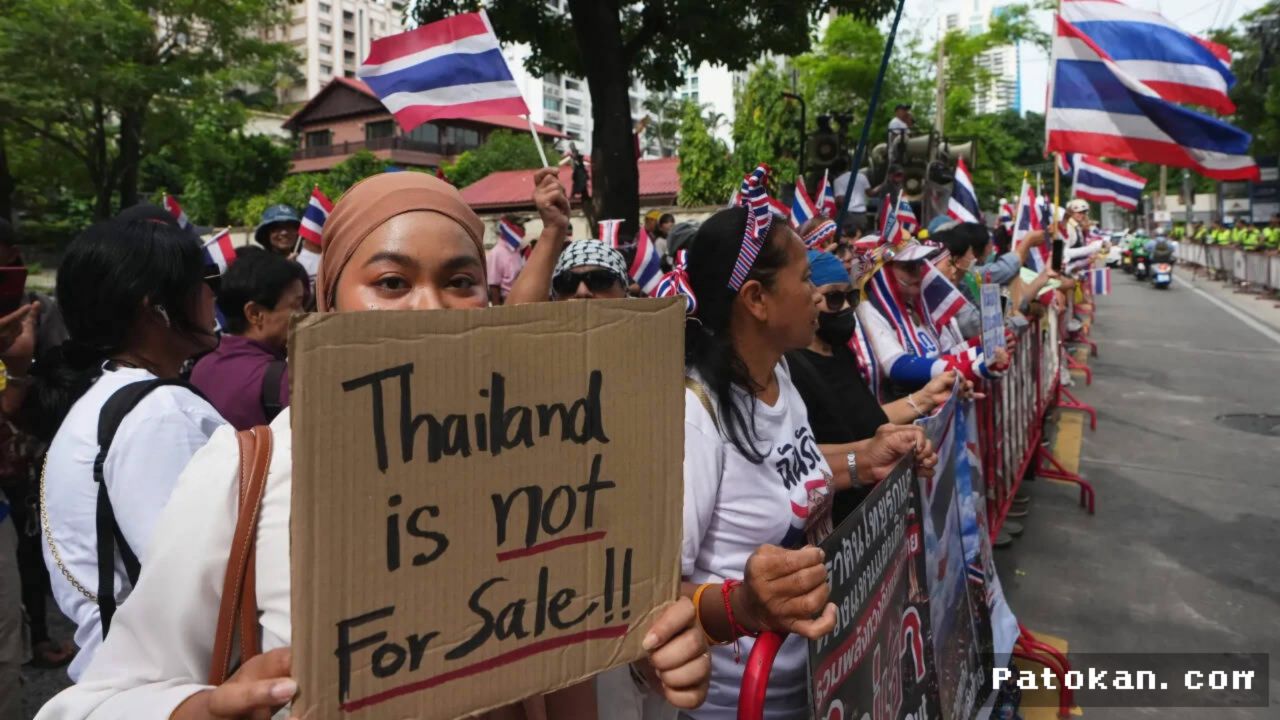 BANGKOK — Massa Demonstran Desak Israel Hormati Hukum Nasional Thailand