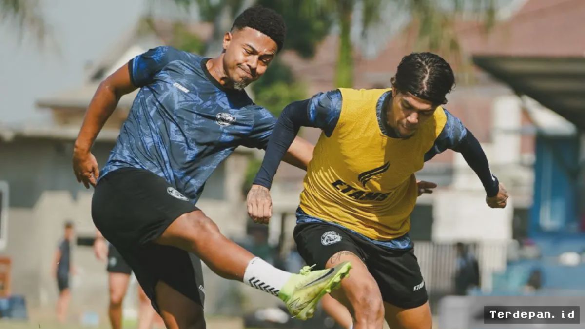 MALANG — Gustavo Henrique dan Dewangga Siap Perkuat Arema FC