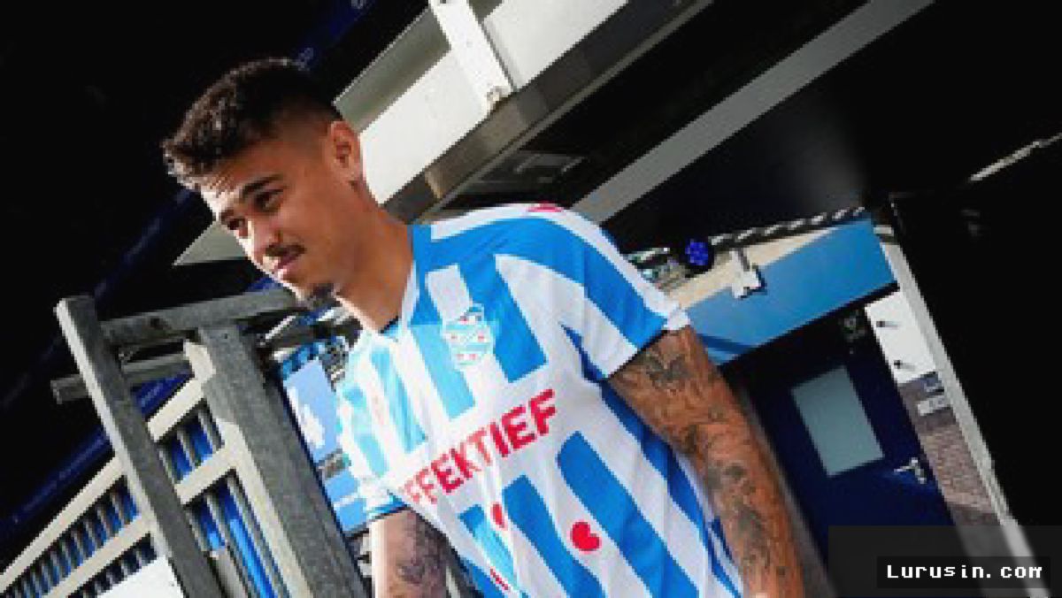 Mees Hilgers Targetkan Menit Bermain Reguler Usai Hijrah ke Heerenveen