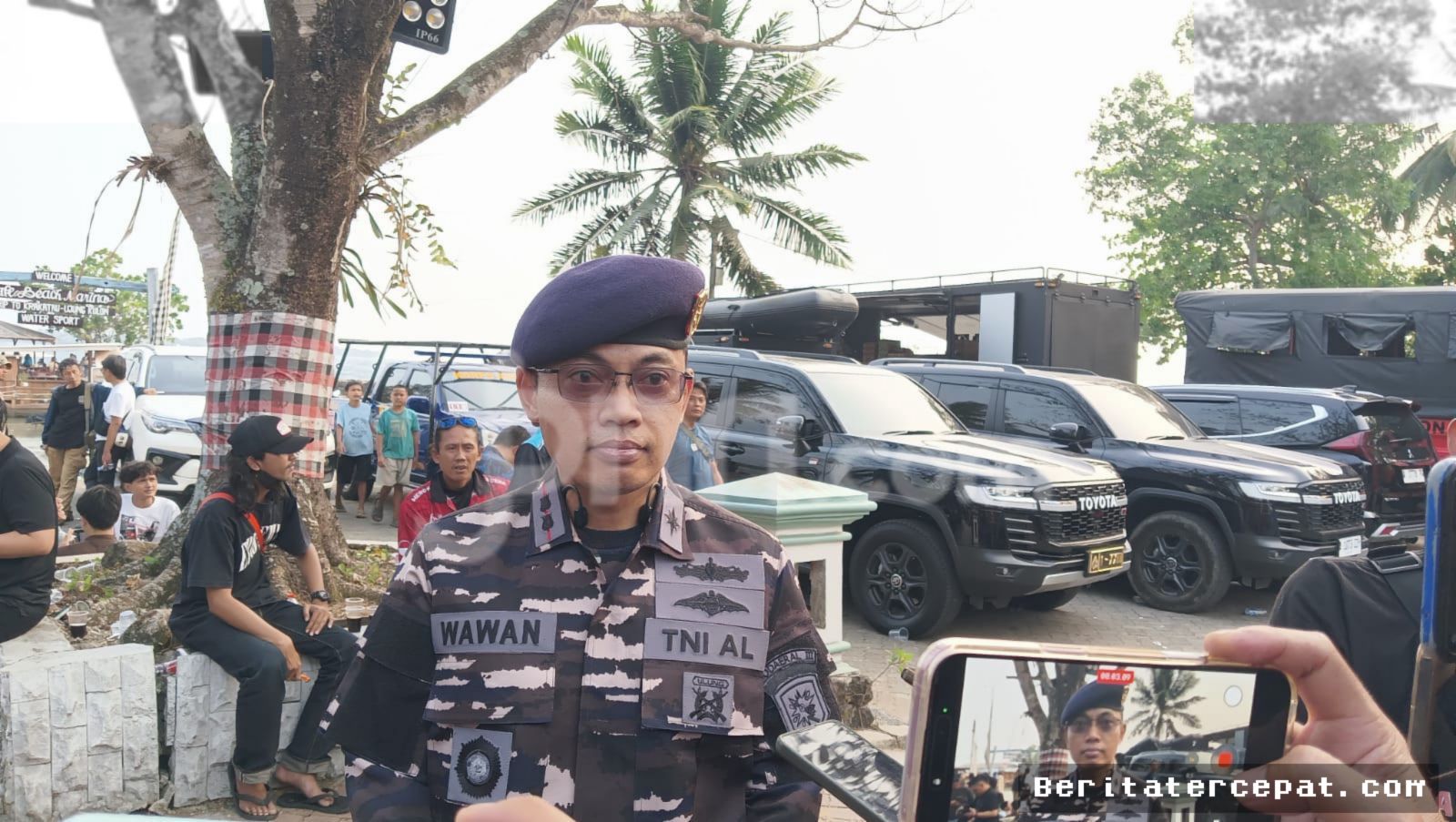 BANTEN — TNI AL Temukan Pelampung Jurnalis Hilang di Selat Sunda