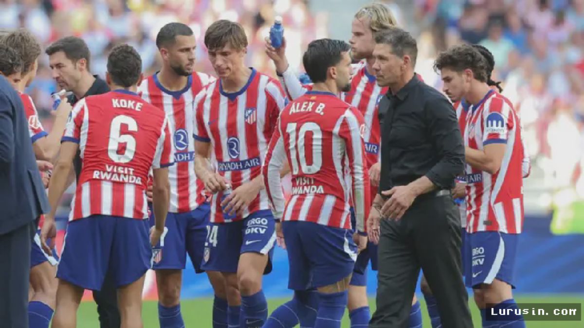 MADRID — Atletico Madrid Tahan Villarreal, Taktik Simeone dan Alvarez Disorot