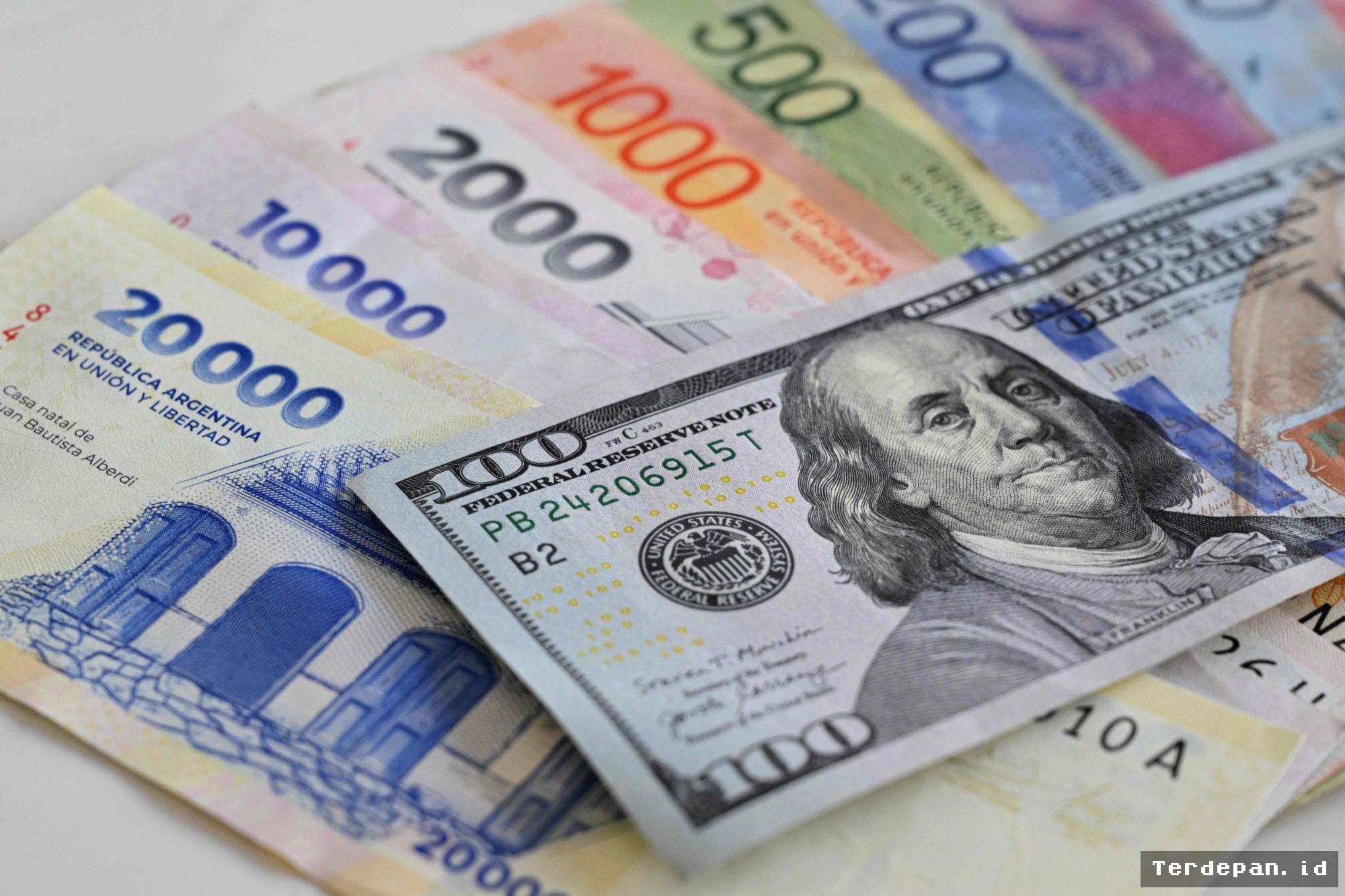 ARGENTINA — Pemerintah Argentina Cari Utang 8,1 Triliun Peso untuk Refinansial