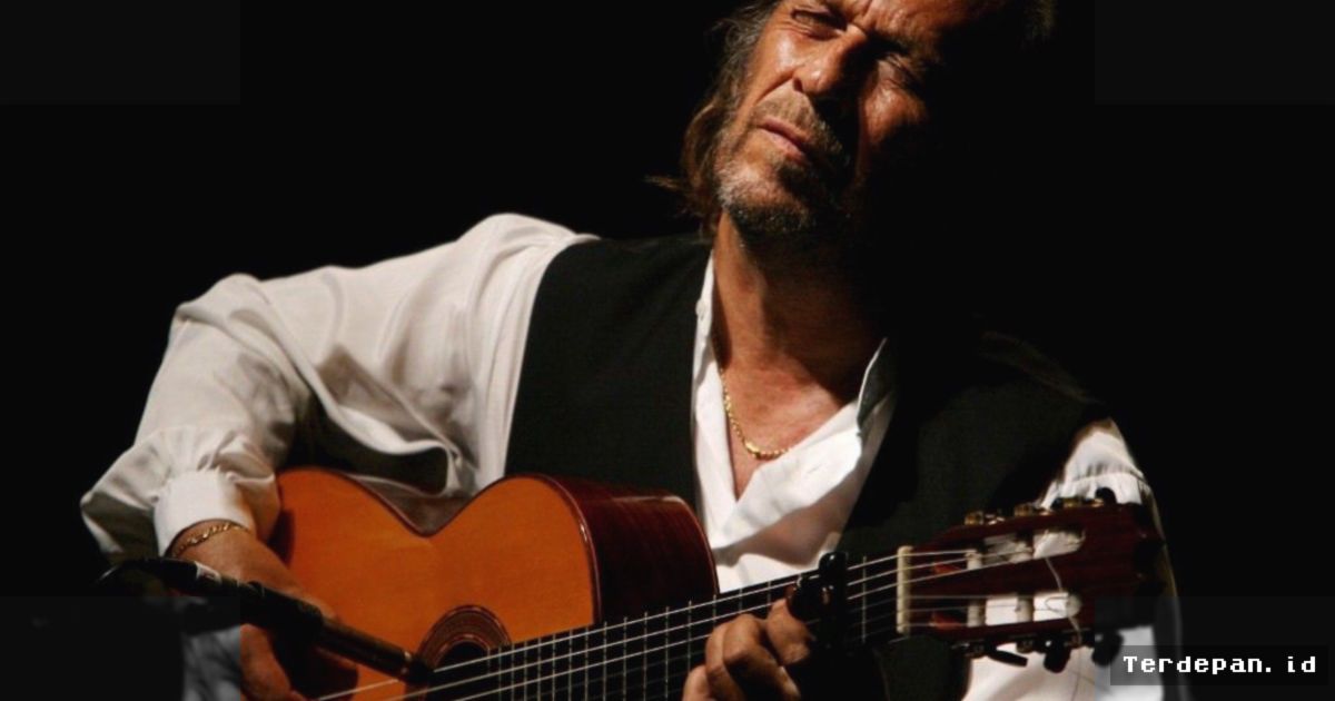 Paco de Lucía Mengaku Sembunyi di Balik Gitar Karena Sangat Pemalu