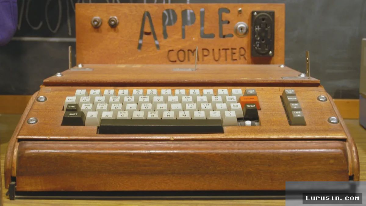 AS — Komputer Langka Apple-1 Dilelang Seharga Rp 14 Miliar
