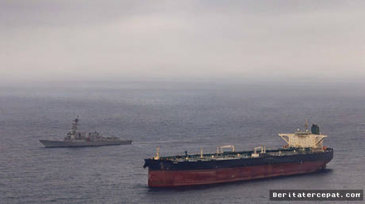 AS Tingkatkan Aktivitas Militer di Sekitar Selat Hormuz