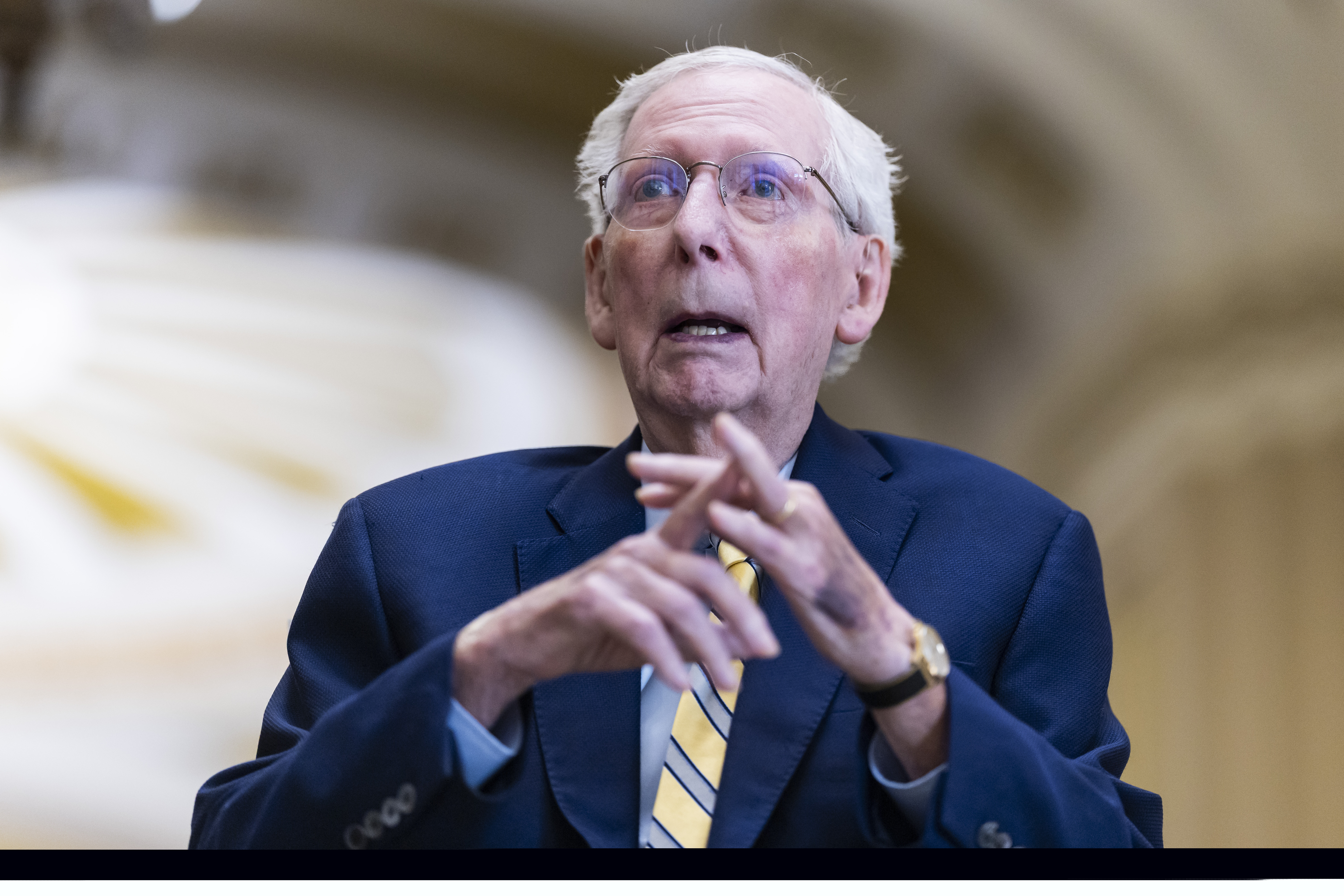 Mitch McConnell Kembali ke Senat AS Usai Pemulihan Cedera Jatuh