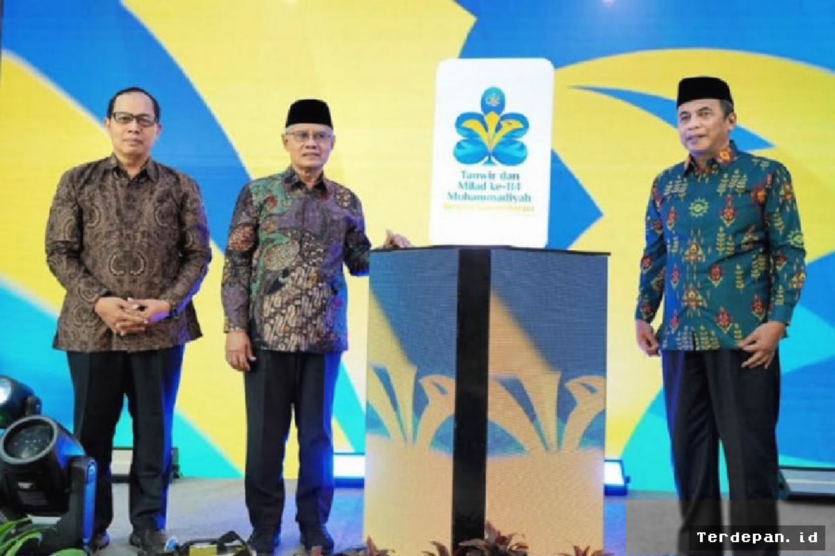 Haedar Nashir Resmikan Logo Tanwir dan Milad ke-114 Muhammadiyah