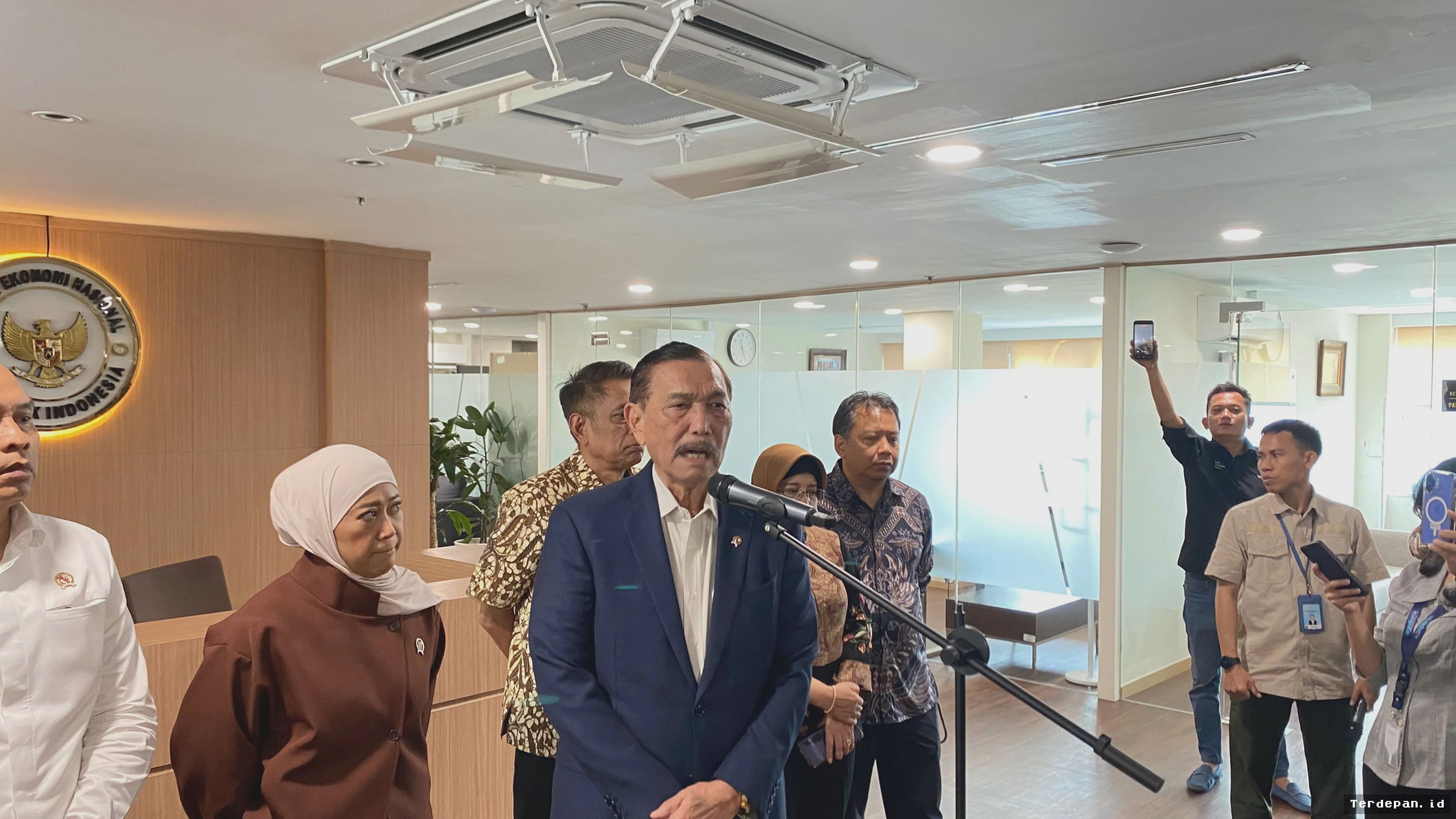 Pemerintah Alihkan Sistem Bansos Nontunai Langsung ke Rekening Masyarakat
