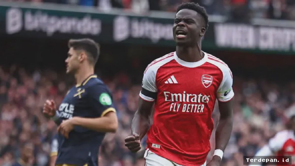 LONDON — Bukayo Saka Cetak Gol Penalti, Arsenal Tumbangkan West Ham