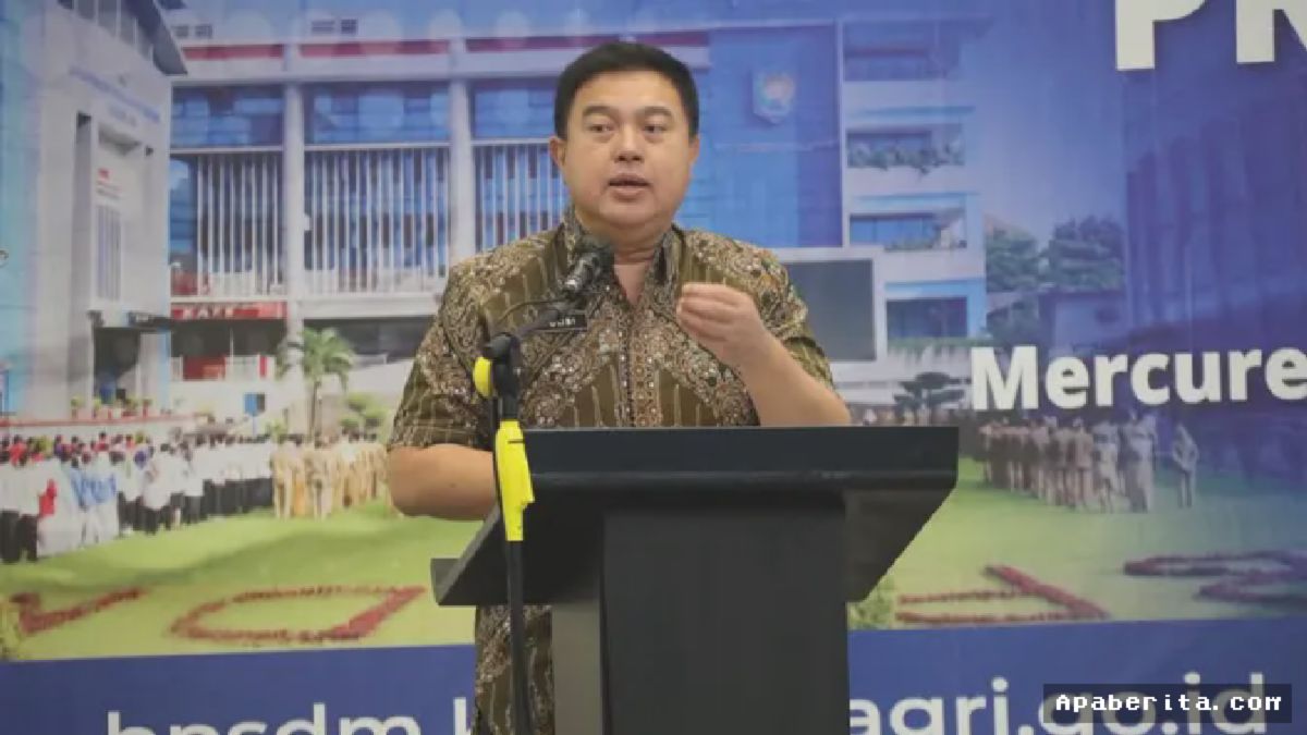 Sekjen Kemendagri Minta DPRD Jawa Timur Perkuat Sinergi Pengawasan Anggaran