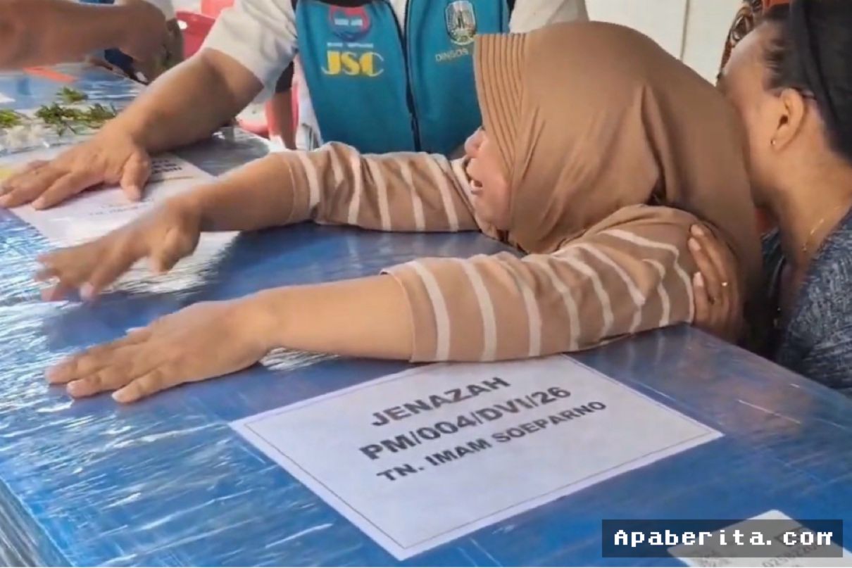 Jenazah Korban Insiden KM Virgo Dimakamkan di Benowo Surabaya
