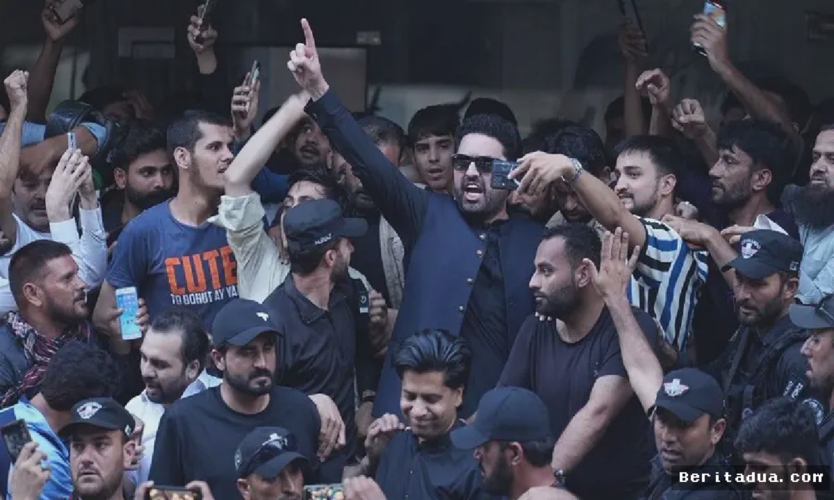 LAHORE — CM KP Tuding Polisi Punjab Lakukan Penculikan dan Intimidasi