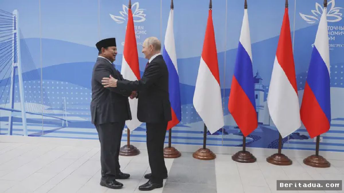 Prabowo Bertemu Putin di Vladivostok Bahas Kemitraan Strategis