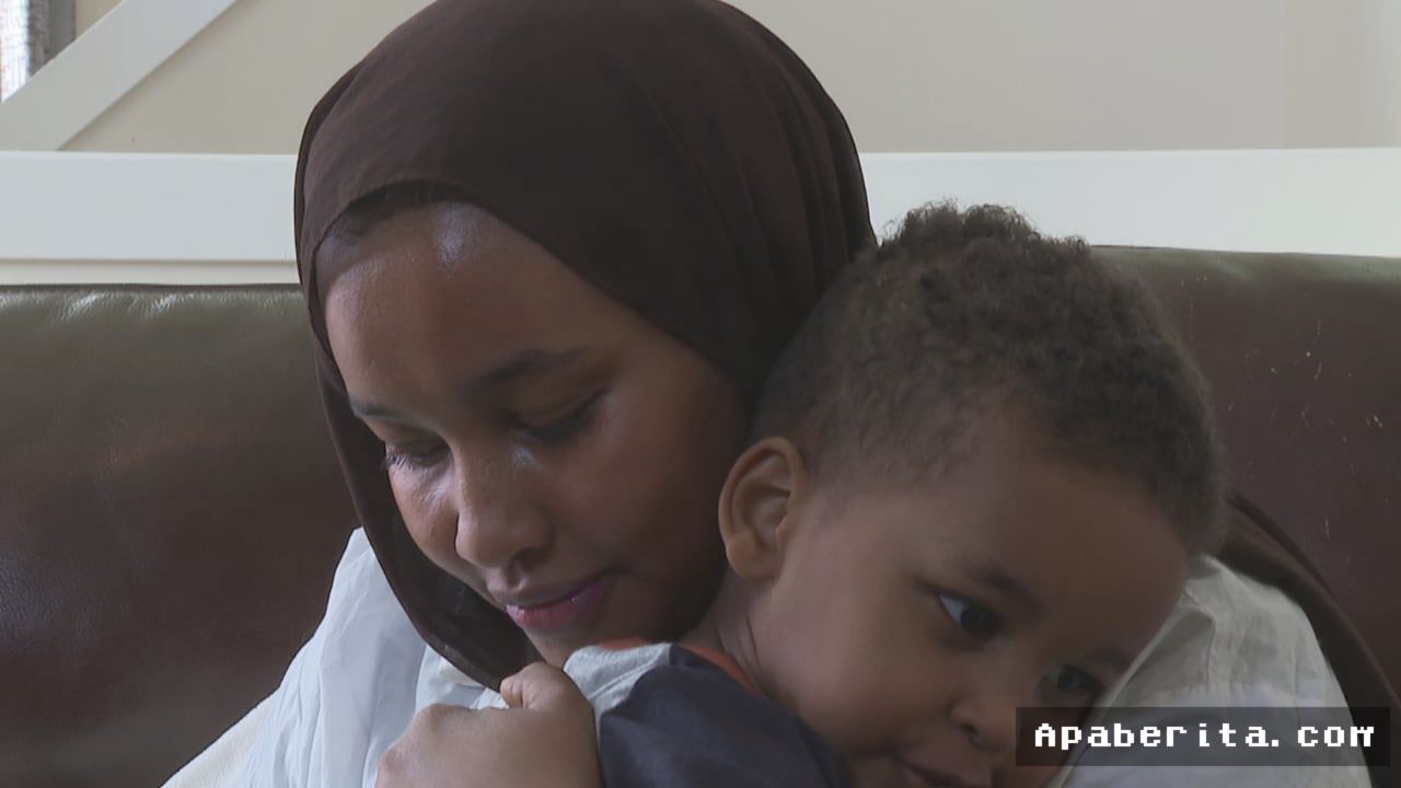 EDMONTON — Kanada Batalkan Deportasi Seorang Ibu Beberapa Jam Sebelum Penerbangan