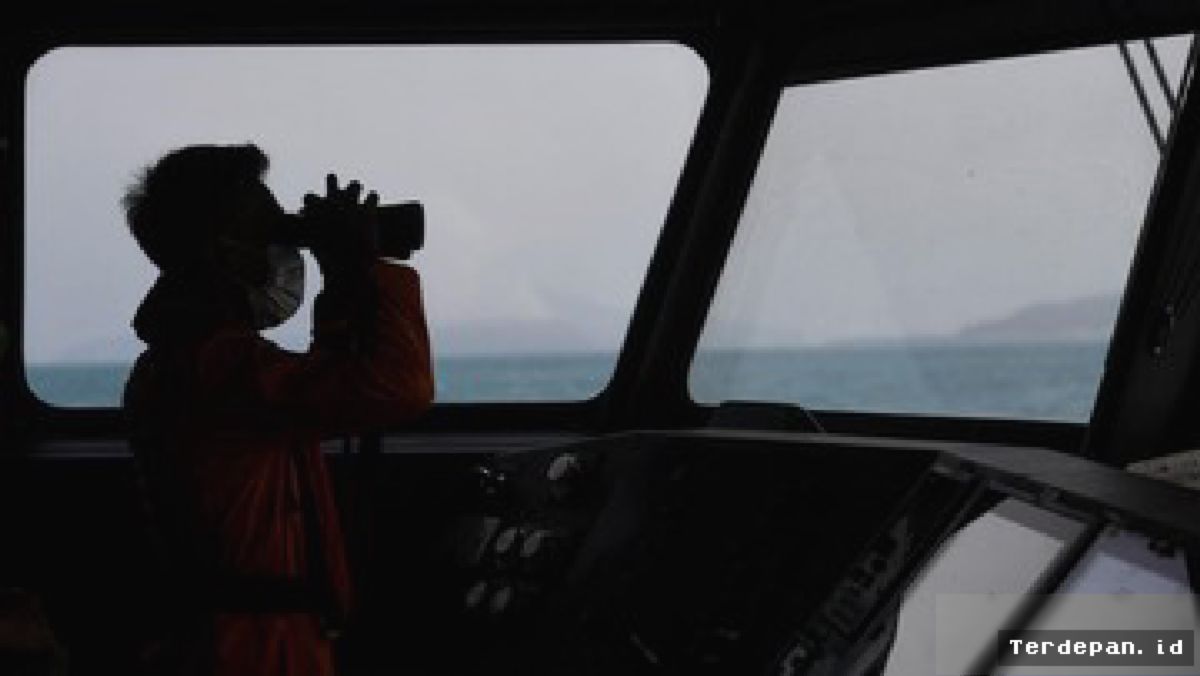 Tim SAR Perluas Pencarian Rombongan Jurnalis di Selat Sunda
