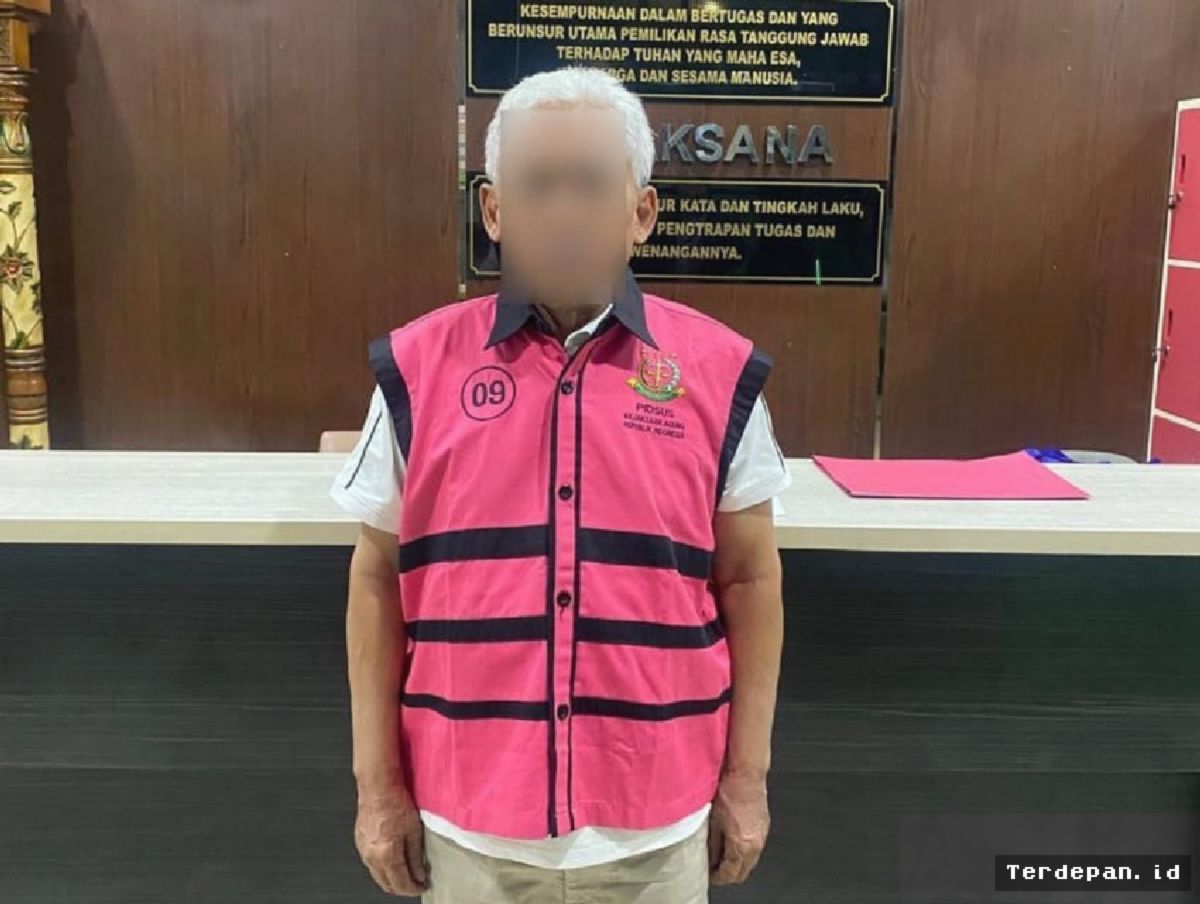 Kejagung Tahan Mantan Sekjen ESDM atas Ddugaan Korupsi Nikel