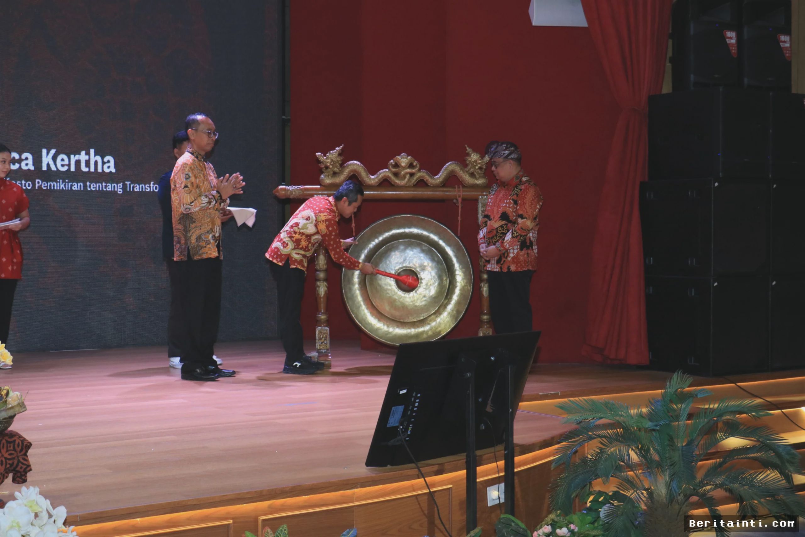 Jakarta — Yayasan Puri Kauhan Ubud Luncurkan Buku Transformasi Hindu Nusantara