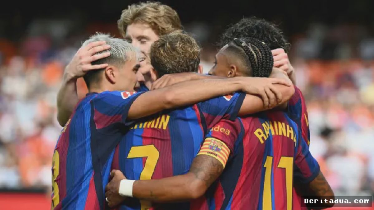 VALENCIA — Raphinha Cetak Gol, Barcelona Bungkam Valencia di Mestalla