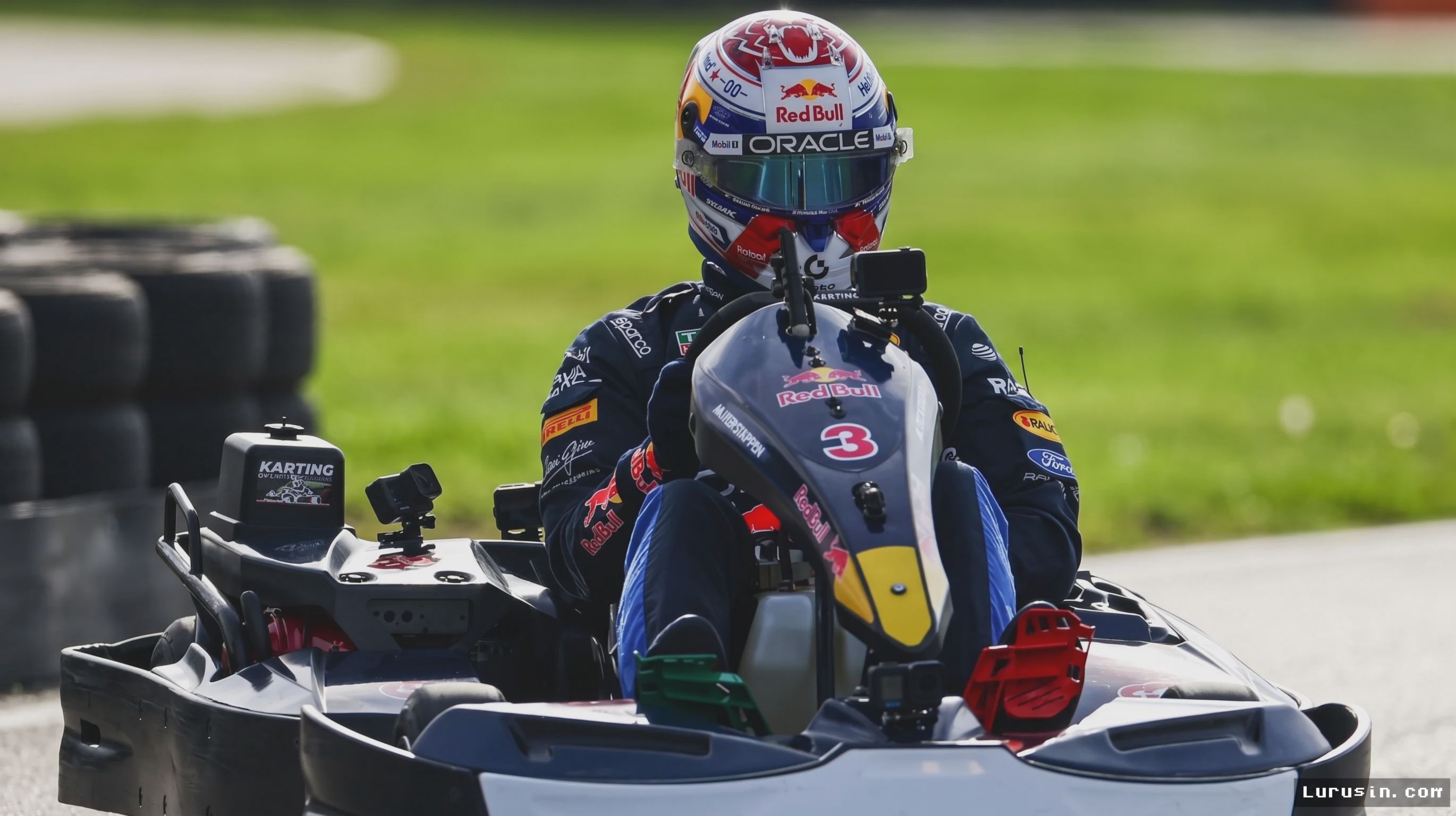 SILVERSTONE — Max Verstappen Libas 100 Pembalap Karting Dalam 14 Lap
