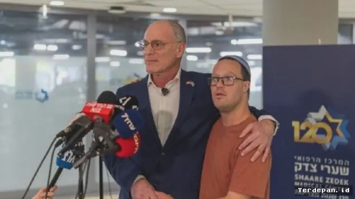YERUSALEM — Duta Besar Israel untuk Amerika Serikat, Yechiel Leiter, mendatangi Rumah