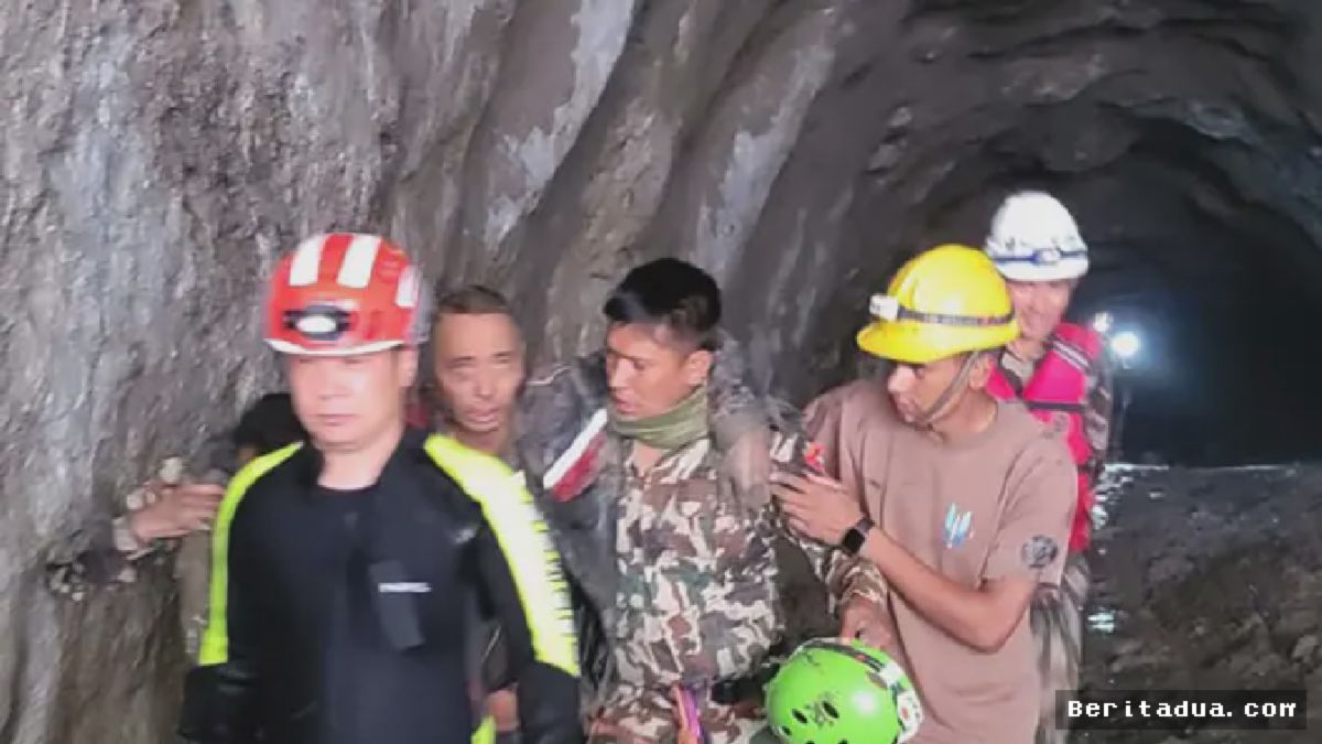 NEPAL — Tim SAR Selamatkan Pekerja Terjebak Banjir 10 Hari