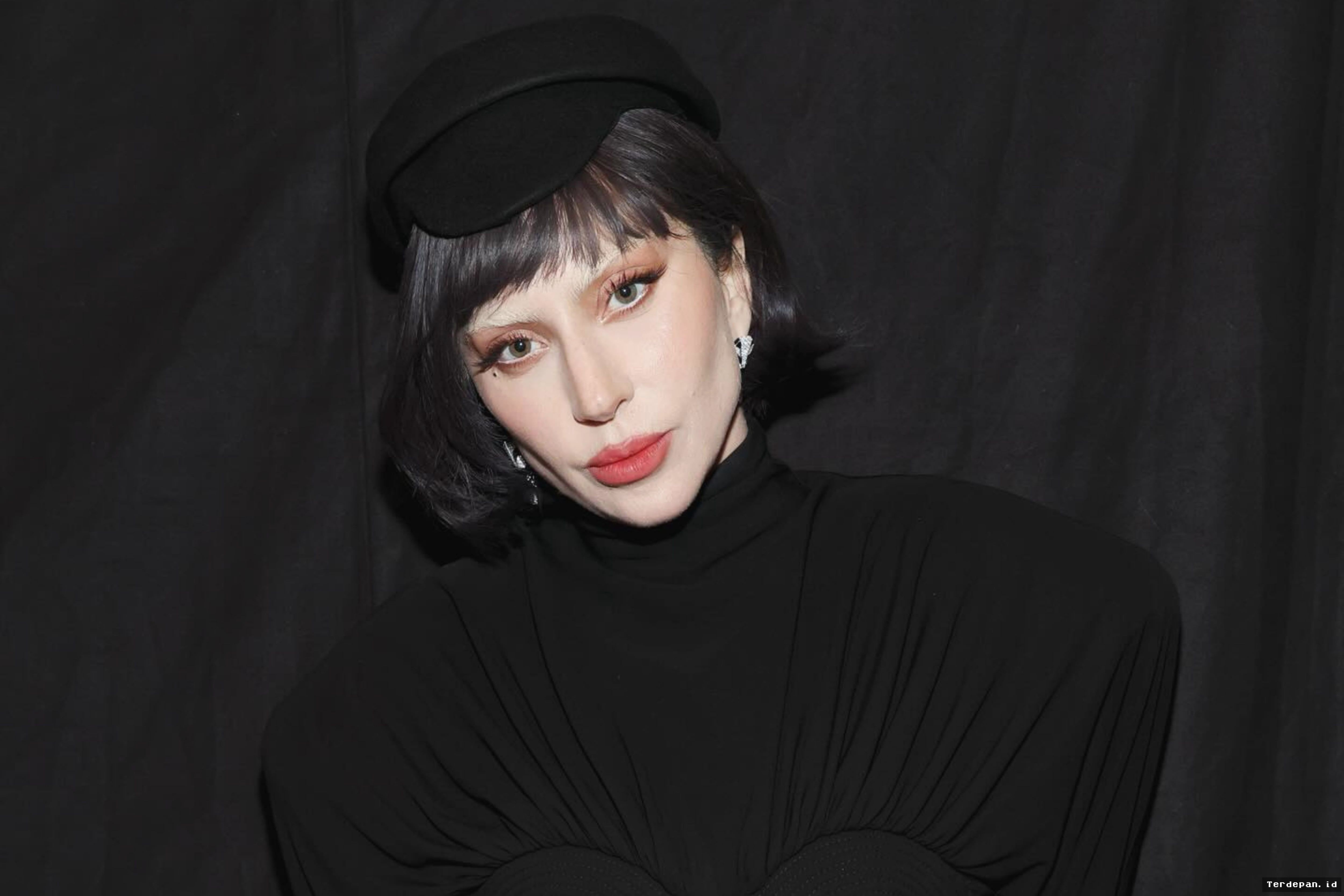 Lady Gaga Lahirkan Anak Pertama Bernama Rose Bean Bersama Michael Polansky