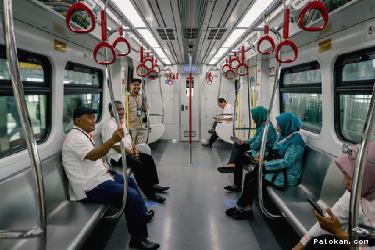 DPRD DKI Desak Penambahan Mikrotrans untuk Integrasi LRT Jakarta