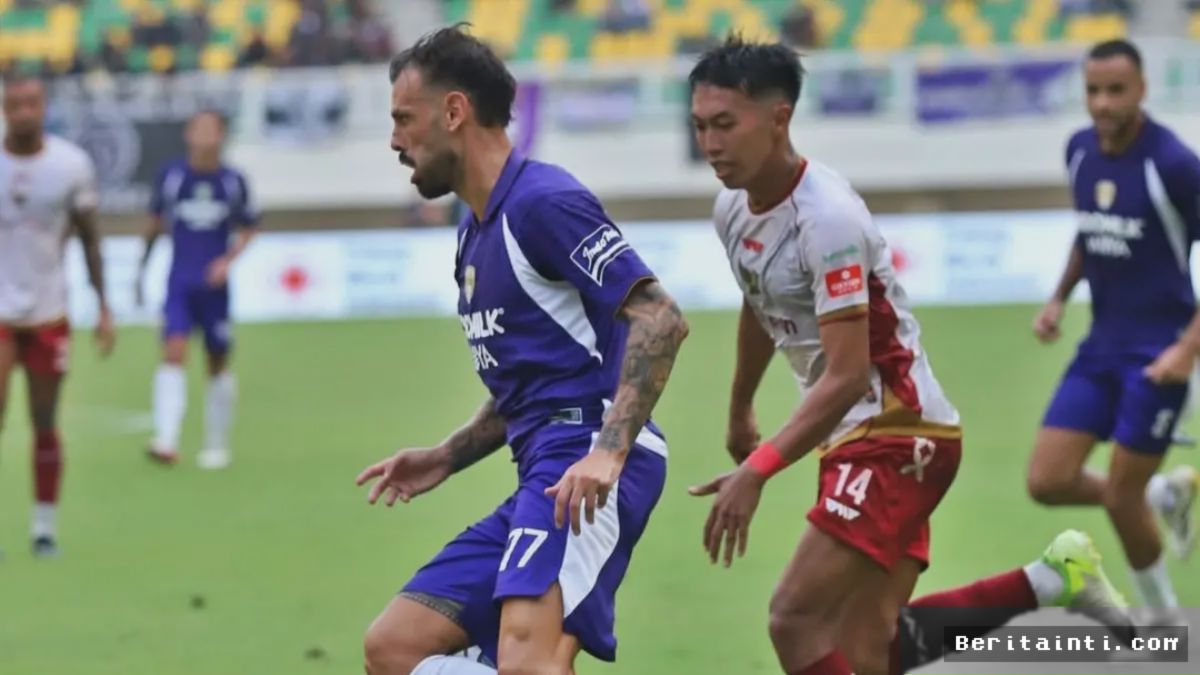 Persita Tekuk Java United 3-2 Berkat Debut Manis Tyronne Del Pino