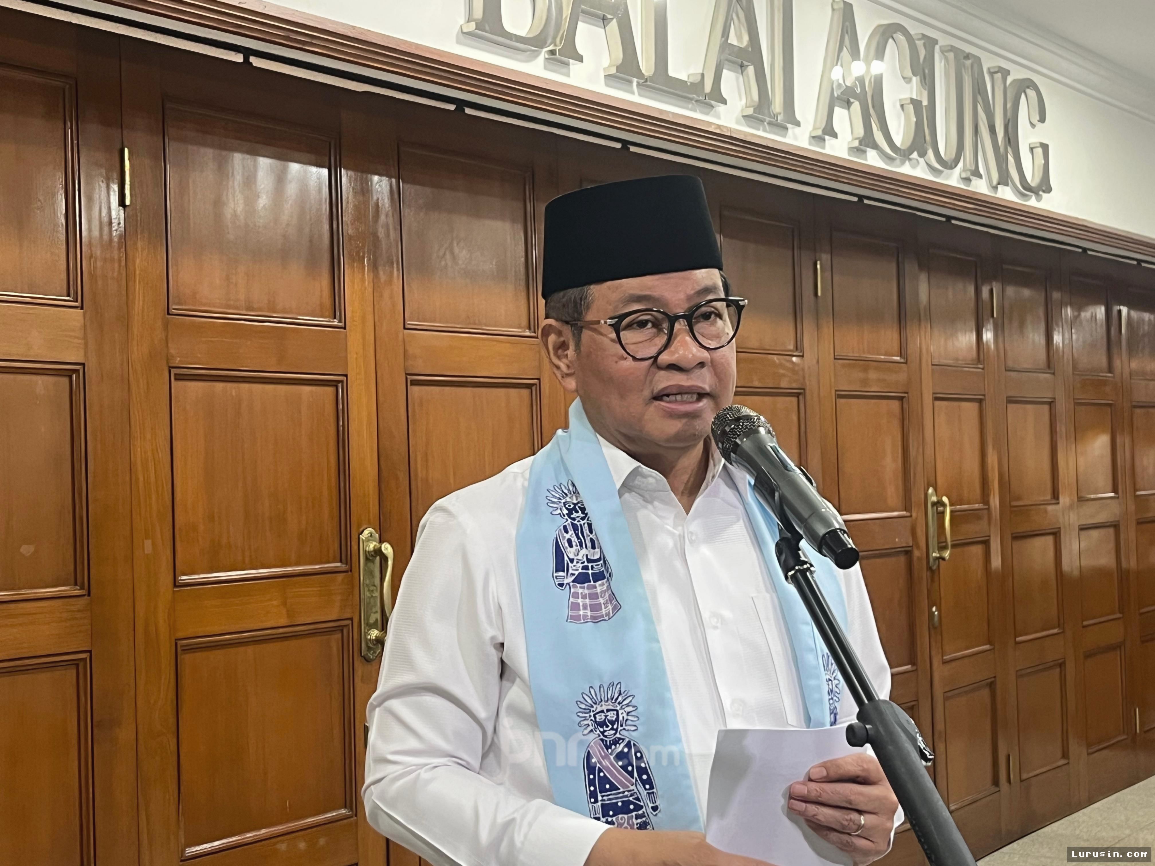 Pramono Anung Perintahkan Penertiban TPS Ilegal di Kapuk Muara