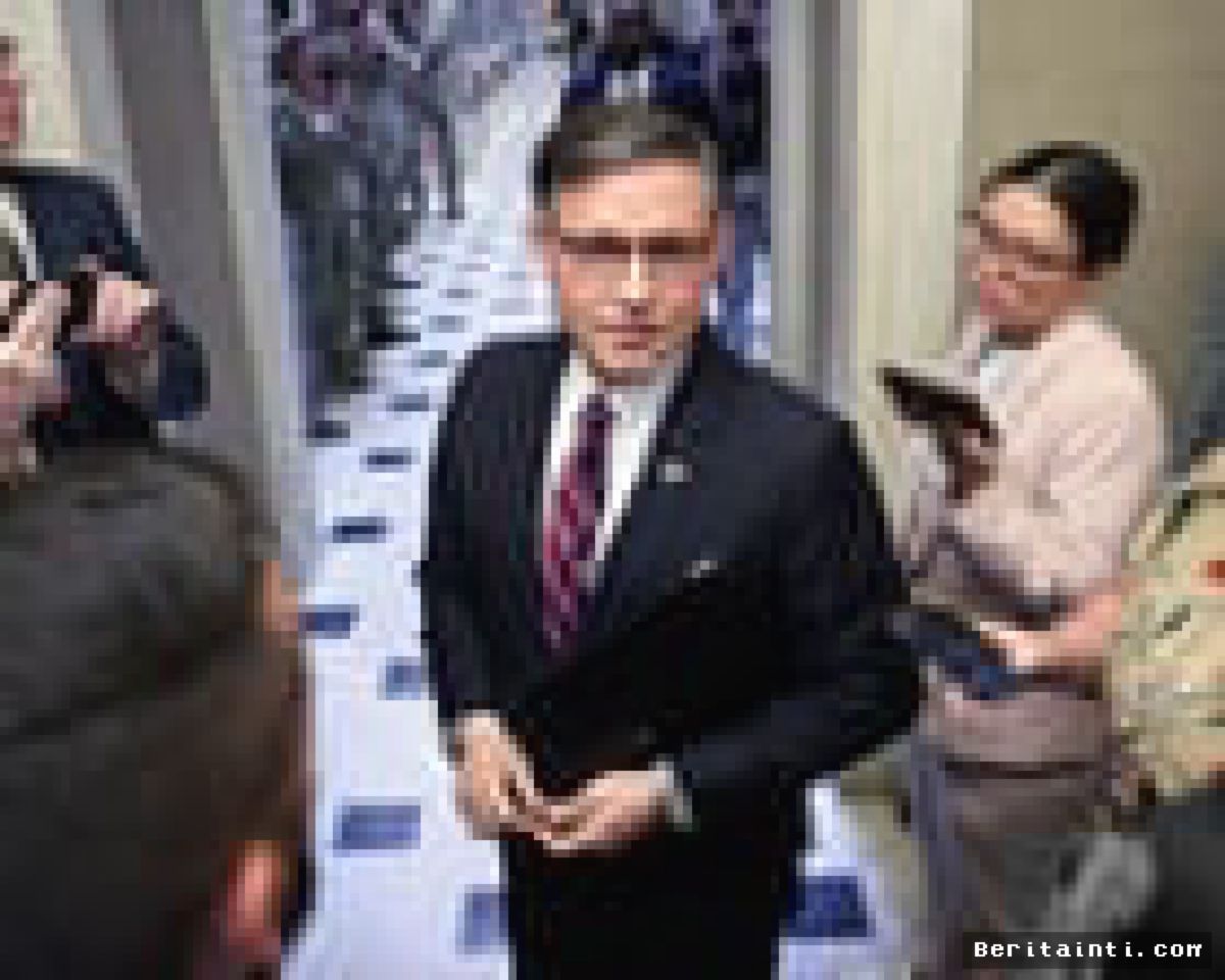 WASHINGTON — Mike Johnson Mempercepat Reses DPR AS demi Hindari Pemungutan Suara