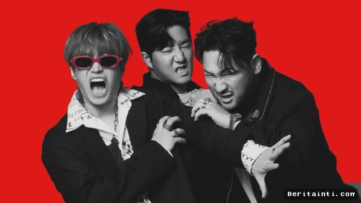 SEOUL — DJ Tukutz Memimpin Persaingan Posisi Pemimpin Epik High