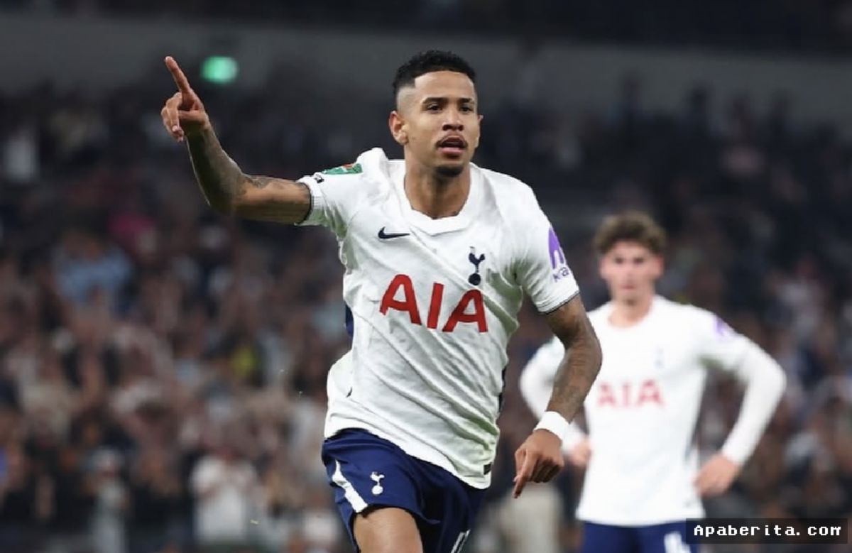 MANCHESTER — Rekor Penjualan Manchester City Pecah Usai Savinho Resmi Dilepas