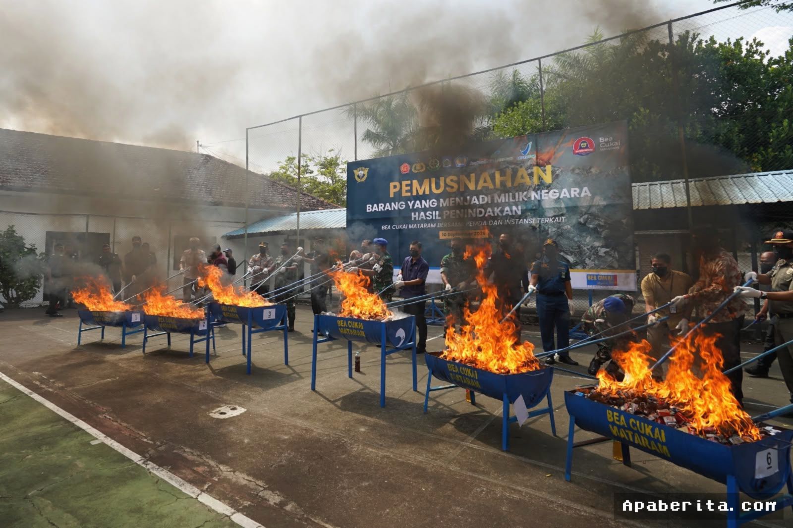 Bea Cukai Mataram Musnahkan Rokok dan Obat Ilegal Senilai Rp10,2 Miliar