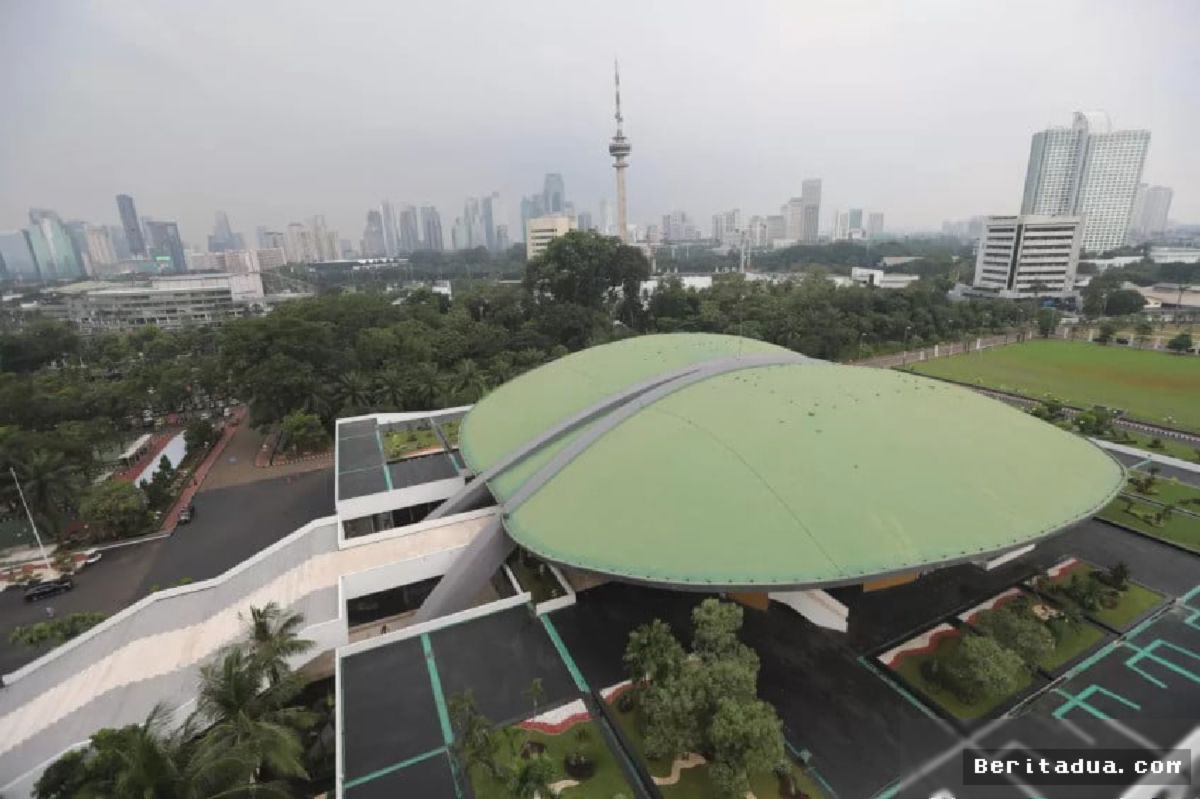 JAKARTA — DPR Sahkan Empat RUU Inisiatif Atur Agraria Hingga Adminduk