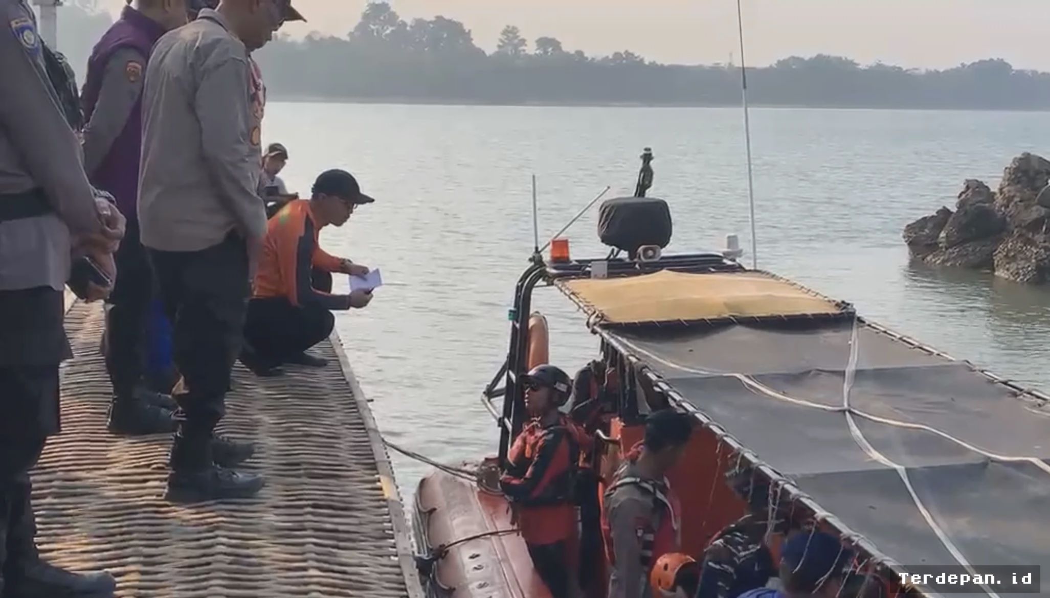 SELAT SUNDA — SAR Perluas Pencarian Delapan Korban Speed Boat Arupadhatu