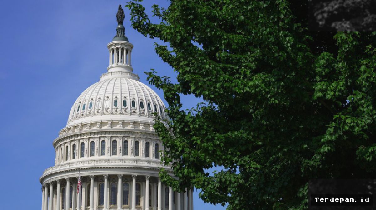 WASHINGTON — Kongres AS Resume Sidang Saat Trump Kunjungi Irlandia