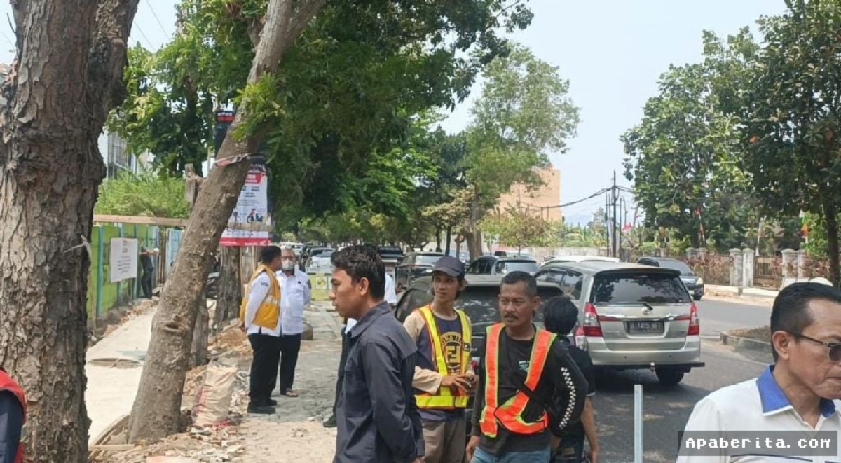 DPRD Bandar Lampung Temukan Besi Banci di Proyek Trotoar Rp21 Miliar